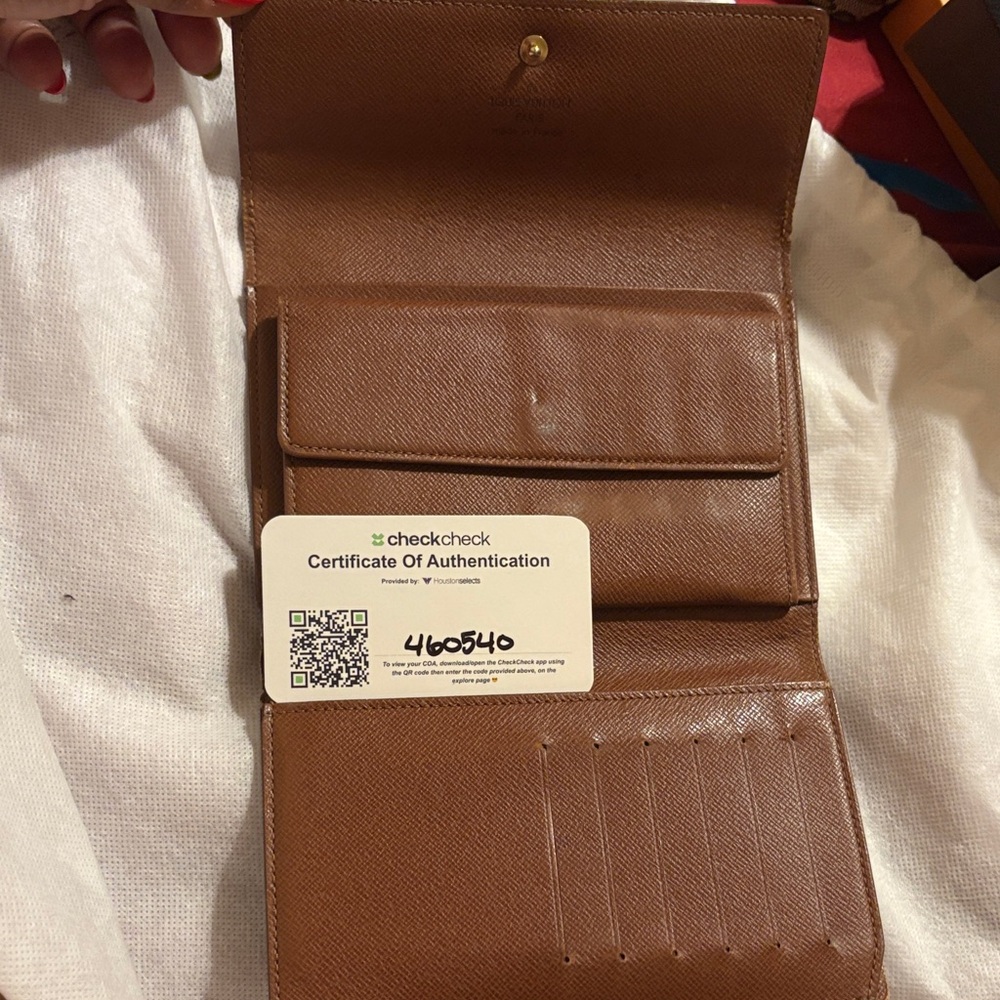 Louis Vuitton authentic monogram papier wallet with COA passport holder - Picture 2 of 13